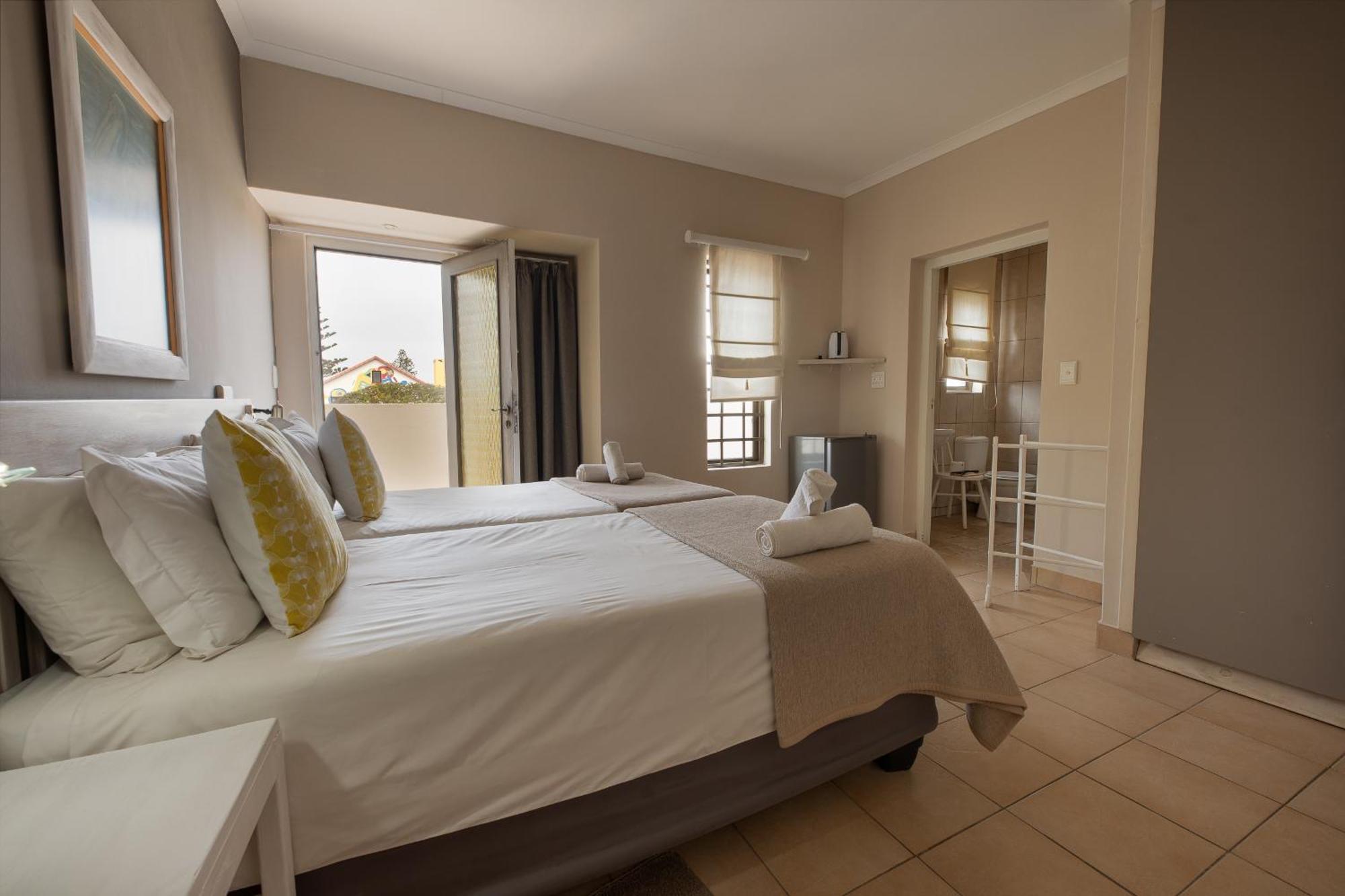 Guesthouse Fischreiher B&B 스바코프문트 외부 사진
