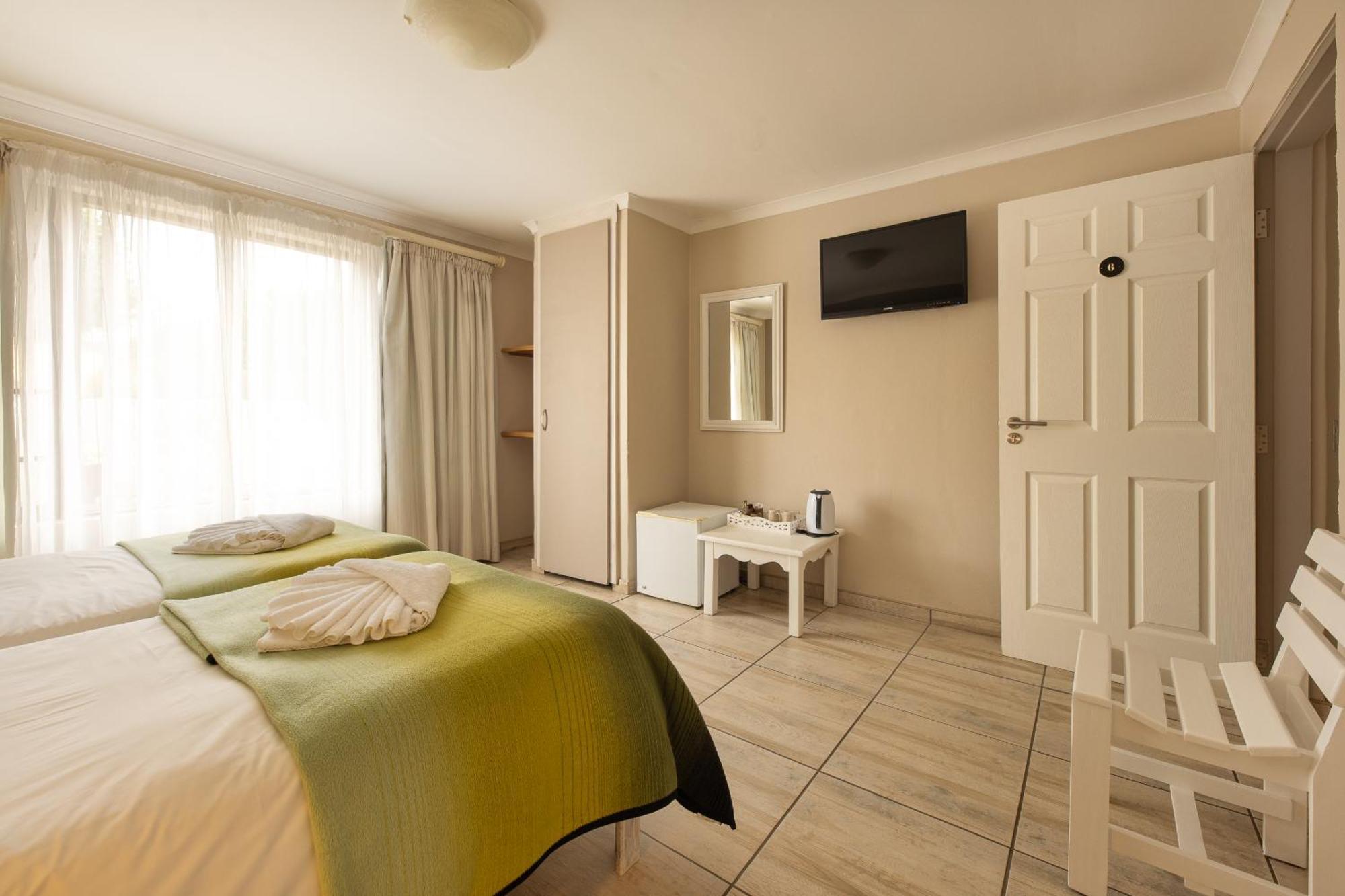 Guesthouse Fischreiher B&B 스바코프문트 외부 사진